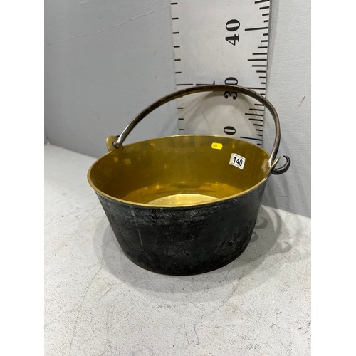 140 - Early 20th century heavy brass jam pan