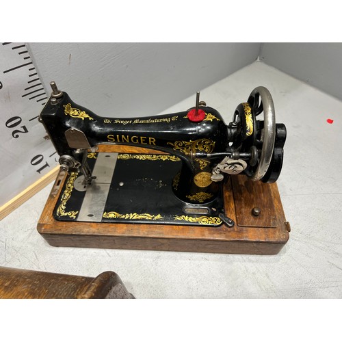 162 - Dome top sewing machine