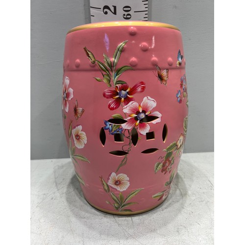 172 - Large pink porcelain barrel stool