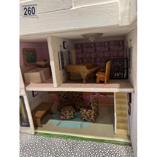 260 - Art deco style dolls house