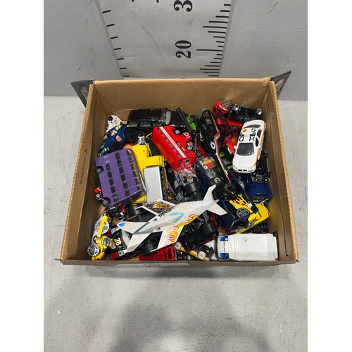 261 - Box toy cars etc