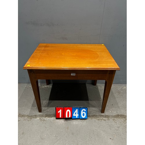 1046 - Mid century teak desk/table