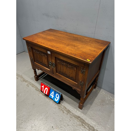 1049 - Old charm cupboard