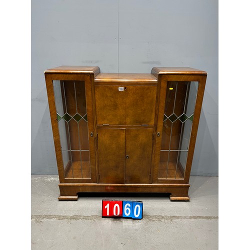 1060 - Vintage walnut display cabinet with stained glass doors