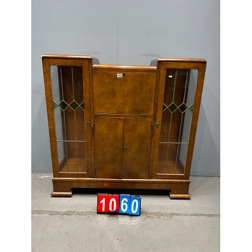 1060 - Vintage walnut display cabinet with stained glass doors