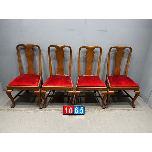 1065 - Set of 4 vintage oak high back dining chairs with red velvet seats