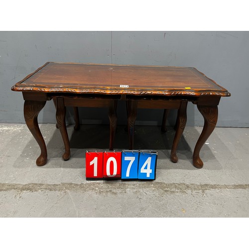 1074 - Vintage mahogany nest of tables with pie crust edges