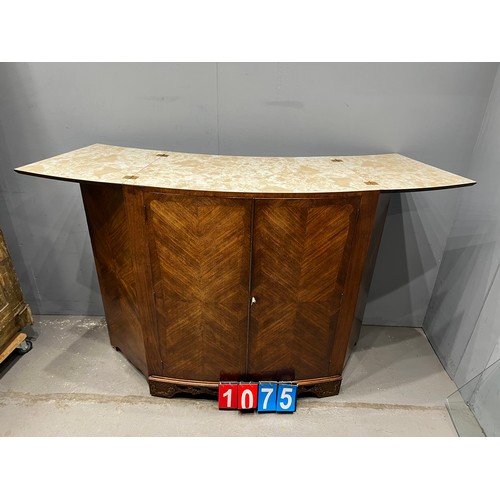 1075 - Vintage mahogany extending drinks bar see pics