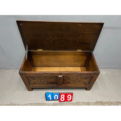 1089 - Carved oak blanket box