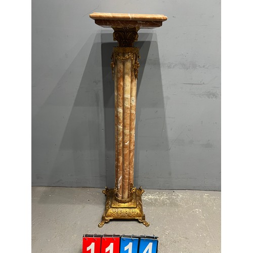 1114 - Superb marble plant stand/column with gilt ormolu mounts