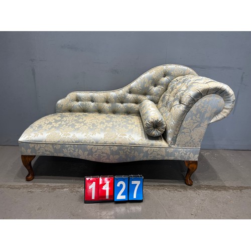 1127 - Victorian style chaise lounge been reupholstered