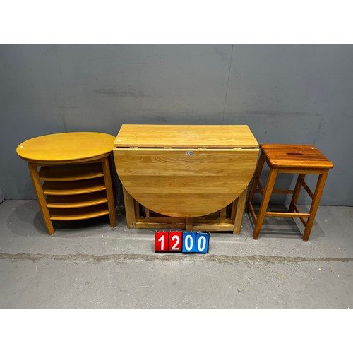 1200 - Dealers delight, modern fold away table & chairs, stool & side table