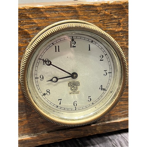 20 - Adazed early 20thC Oak mantle clock