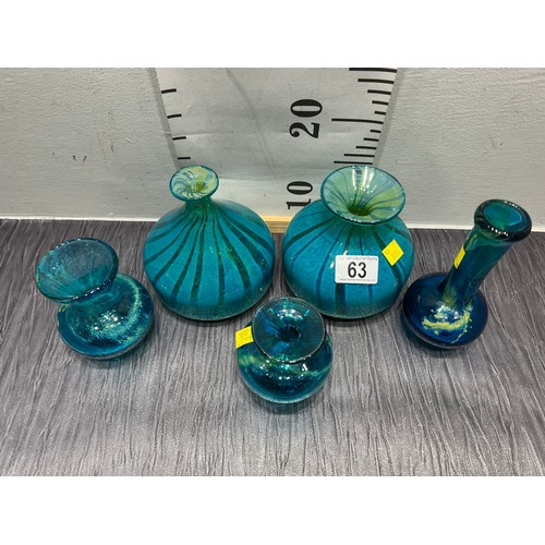 63 - 4 Pieces Medina glass vases