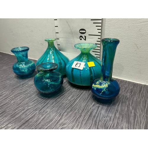 63 - 4 Pieces Medina glass vases