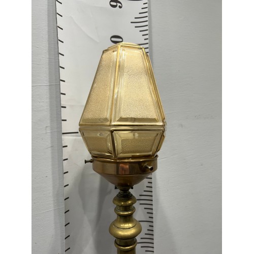85 - Early 20thC  brass/glass table lamp