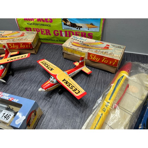 146 - 2 vintage Sky taxis + 2 Spitfire planes + Thrust sonic car