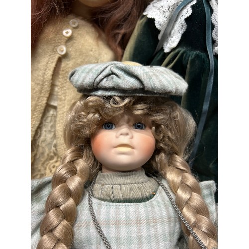 174 - Box vintage dolls