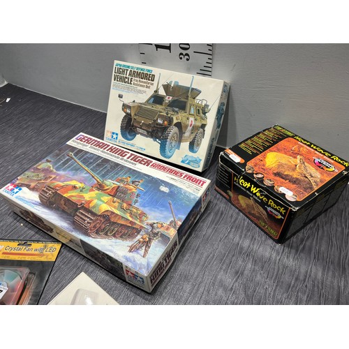 177 - Tamiya German king tiger + light armoured vehicle model kit in boxes + heat wave rock etc