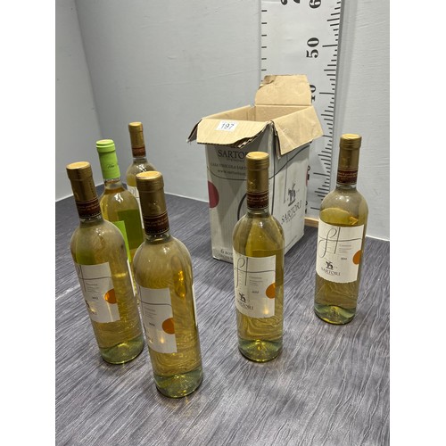 197 - 6 Bottles sartori white wine