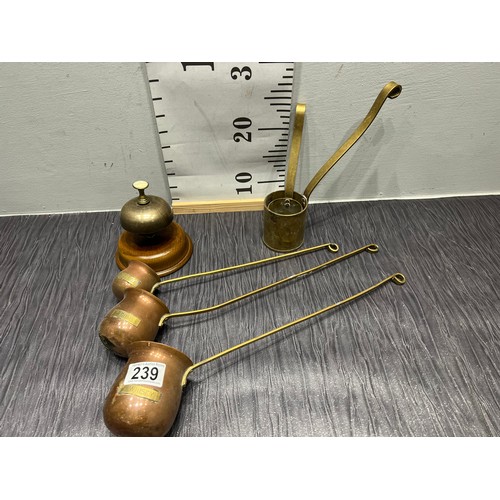 239 - set 3 Vintage copper & brass measuring cups,brass measuring cup + vintage shop bell