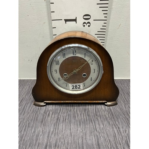 282 - Oak mantle clock