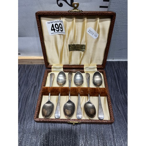 499 - set 6 silver tea spoons in presentation box