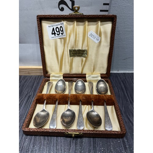 499 - set 6 silver tea spoons in presentation box