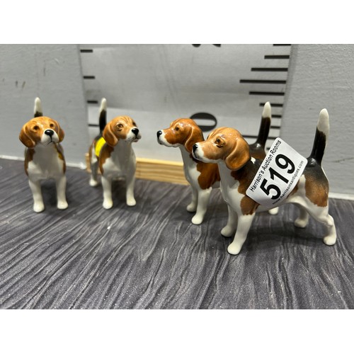 519 - 4 Beswick hunting hounds