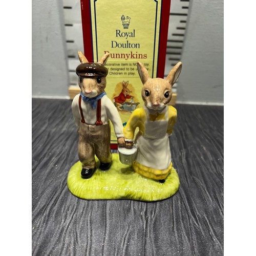 527 - Royal Doulton Bunnykins Jack & Jill boxed