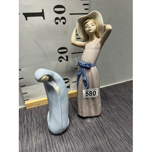 580 - 2 Lladro figures