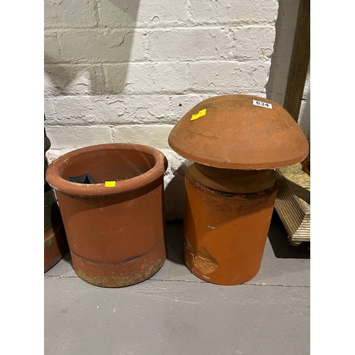 634 - 2 Terracotta chimney pots