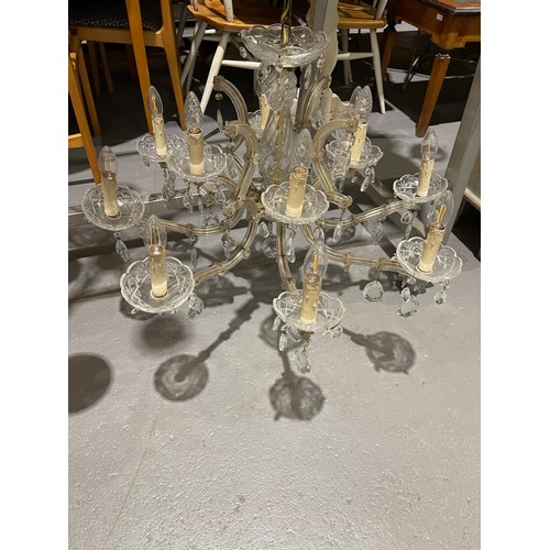 650 - Superb Cut glass chandelier