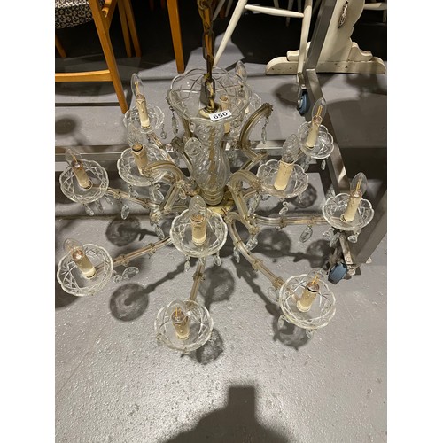 650 - Superb Cut glass chandelier