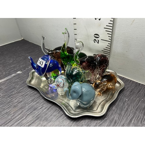 143 - Tray glass elephant paper weights