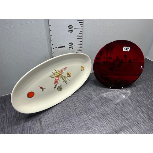 142 - Royal doulton flambe charger + crown Devon fieldings platter