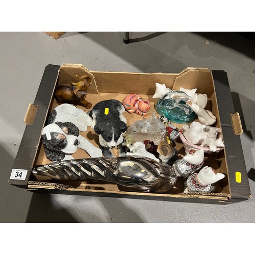 34 - Box animal figures