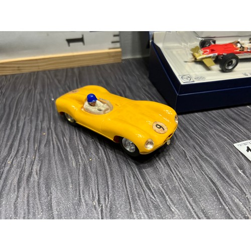 199 - Scalextric legends team lotus graham hill ltd edition boxed 1384/5000 + yellow scalextric