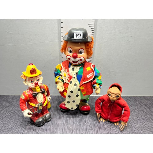 193 - 2 Clown figures + E.T figure