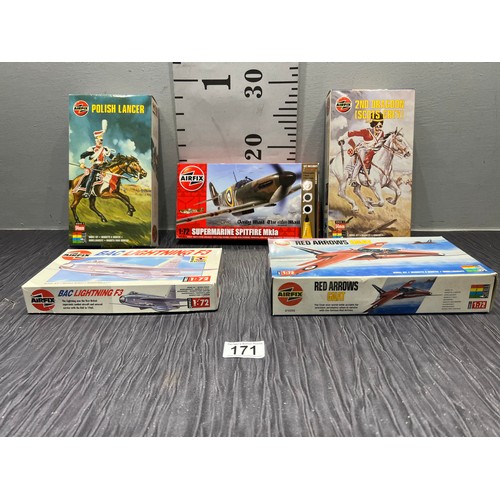 171 - 5 Air fix model kits all boxed 3 planes, 2 figures