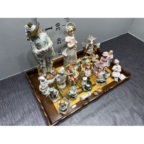 291 - Good tray bisque figures tray not inc