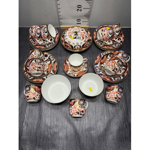 285 - Vintage royal crown derby tea ware approx 36 pieces