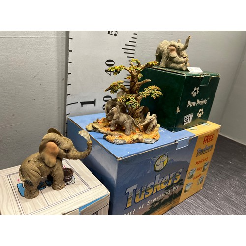 281 - 3 Tuskers elephants boxed