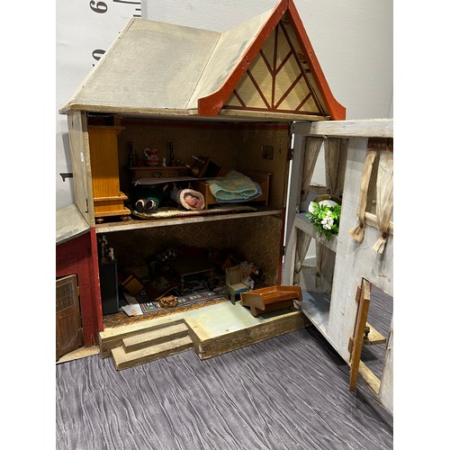 265 - Dolls house & furniture