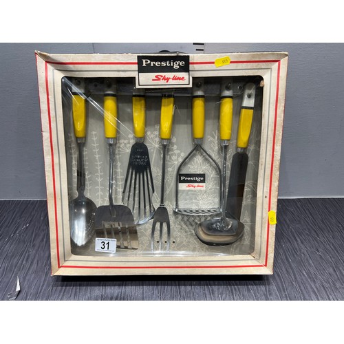 31 - 1950/60s Sky-line utensil set in original box unused