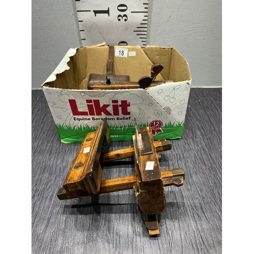 18 - Box vintage wood planes