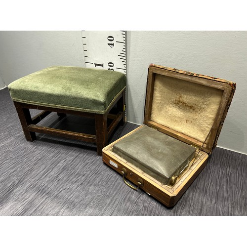 7 - Vintage foot warmer in wooden case and stool