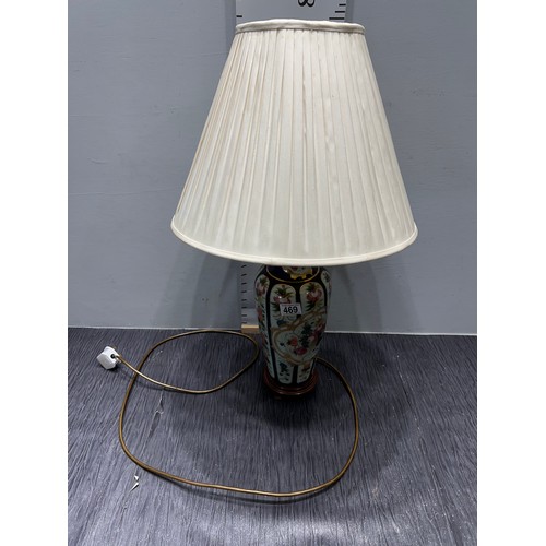 469 - Oriental lamp + shade working