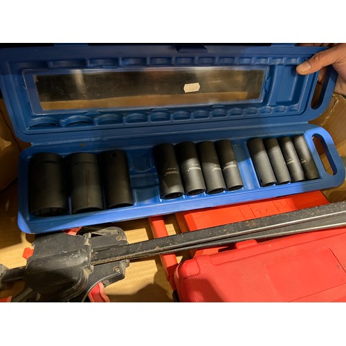 451 - Box tools inc socket set in case, clamps etc