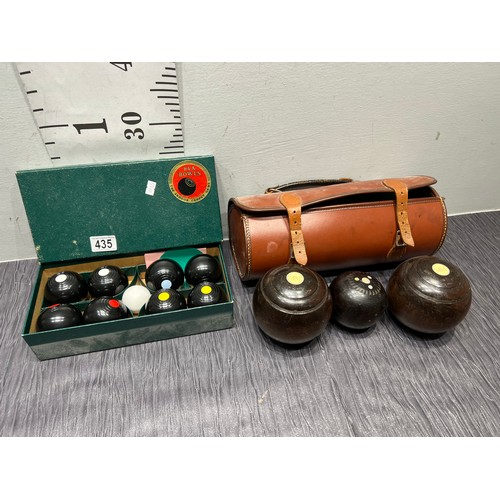 435 - Boxed set indoor bowling balls + bag 3 bowling balls